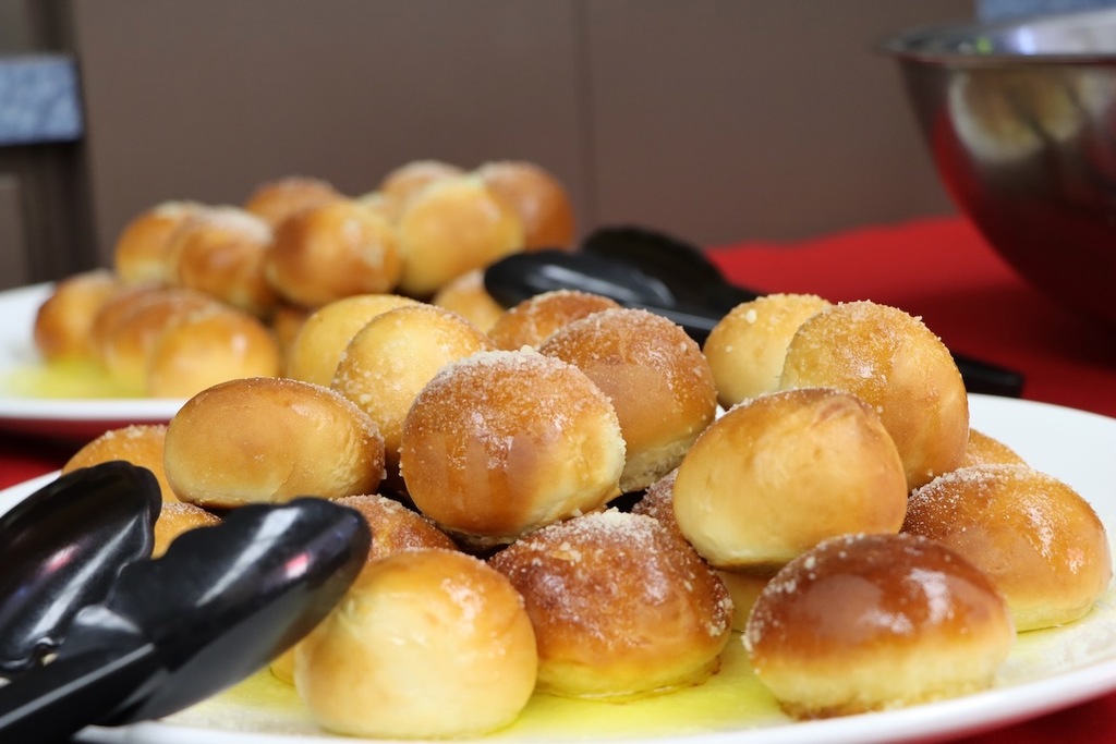 garlic rolls